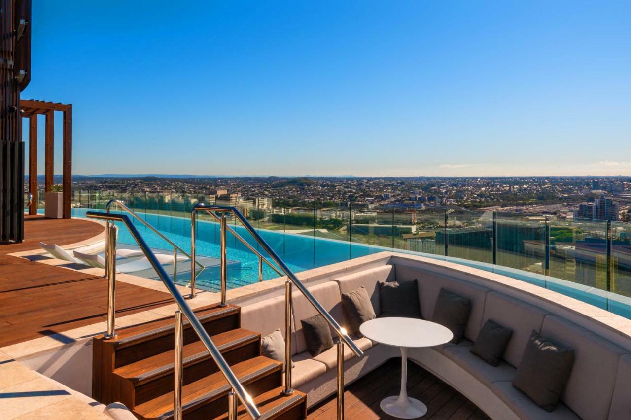 Fv By Peppers Aparthotel Brisbane Exterior photo Rooftop pool
